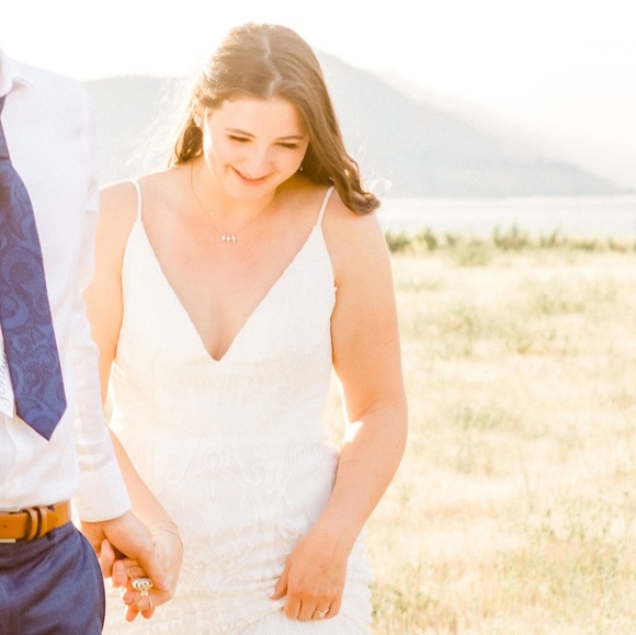 Olive and Piper 3 prong Necklace - Picture 2 of 2